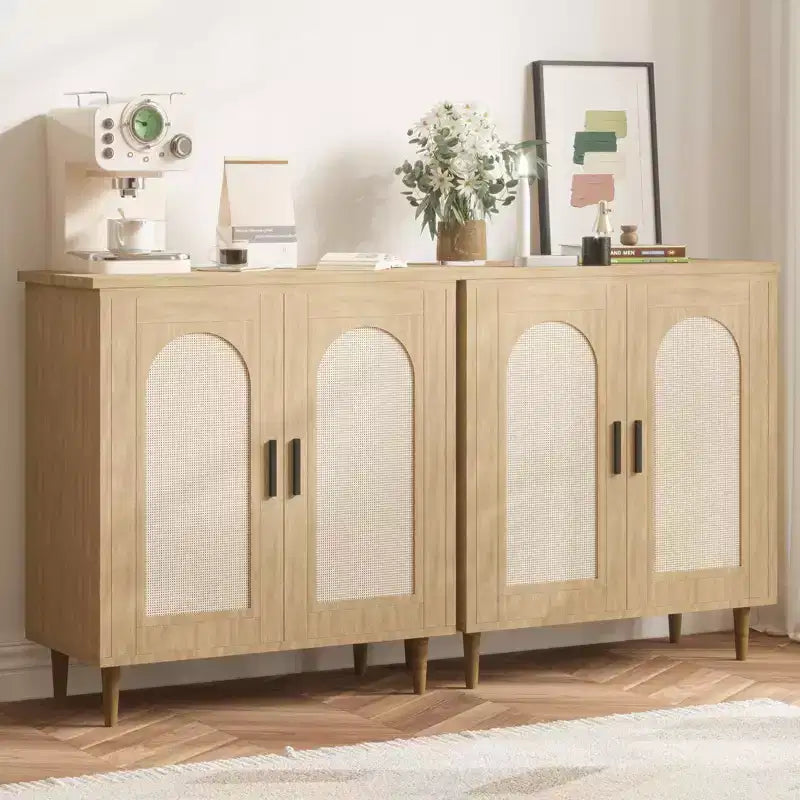 Credenza/Madia Nera con Ante in Rattan e Piedini in Legno Massello a 2 Ante