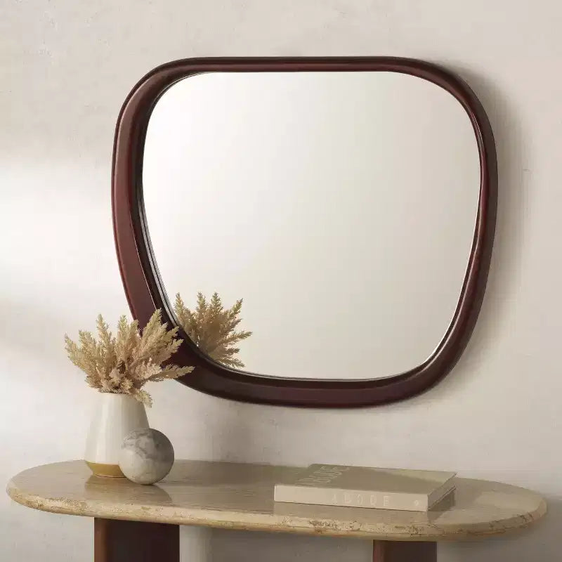 Specchio da parete con cornice in noce, singolo, 76 x 66,5 cm