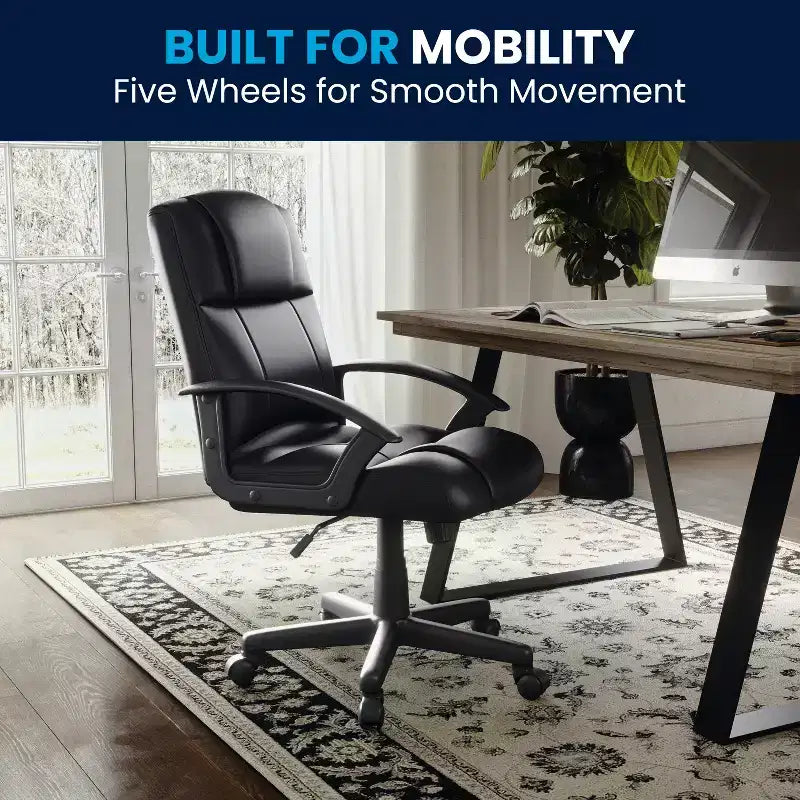 Sedia da ufficio con braccioli Flash Furniture Coffman Flash Fundamentals a schienale medio, in similpelle imbottita nera