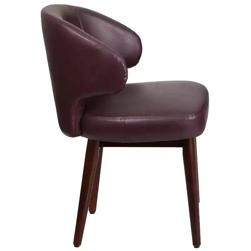Poltrona singola per reception in similpelle marrone/bianco con gambe in legno noce